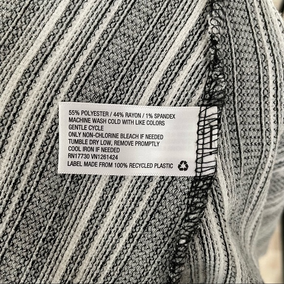 Size XS Universal Thread Goods Co. Dress - Picture 5 of 6